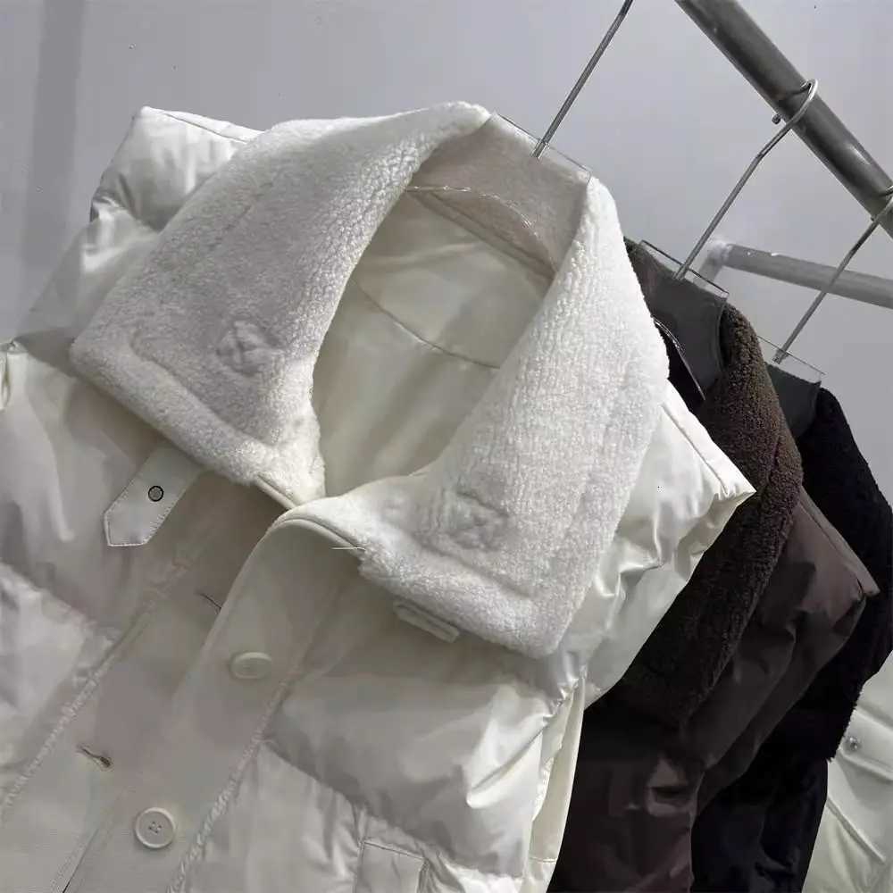 European Lamb Wool Lapel Thickened Cotton Vest Women Short Autumn and Winter New Style Leather Vest JacketT251128