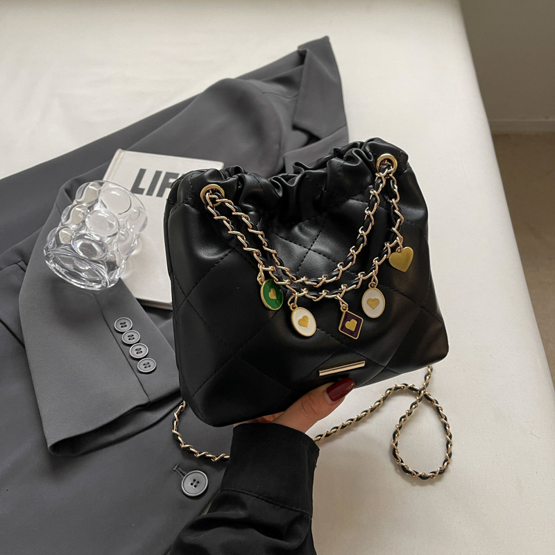 2025 Spring Summer Trendy Women's Quilted Embroidery Bucket Bag with Detachable Chain Strap - Free Shipping Fashion Shoulder Bag