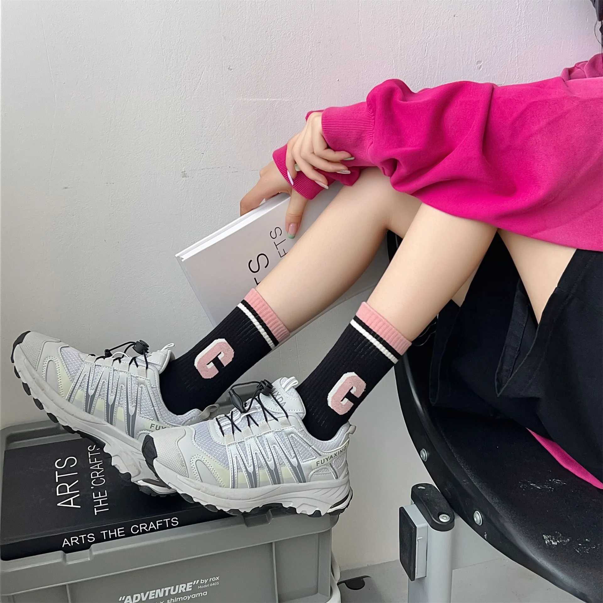 5 Pairs of Cozy Patchwork Crew Socks - Soft Breathable and Comfy Mid Tube Socks for Fall Winter - Hand Washable J251128