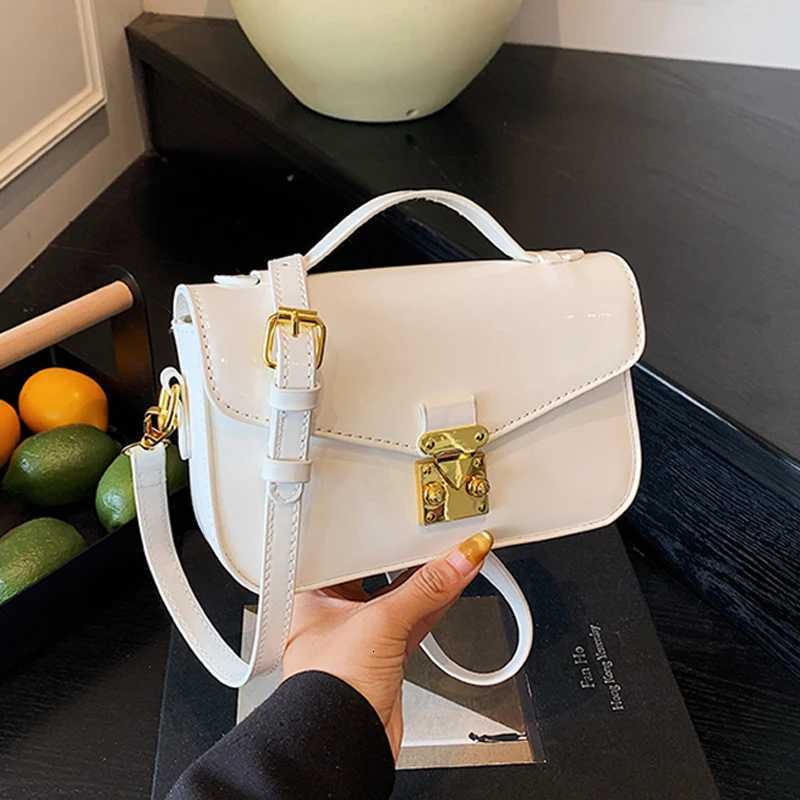 Designer Bags for Wen Red Glossy Patent Leather Handbag Fi Versatile Square e Shoder Bags Simple Mini Crossbody Pack Y251127