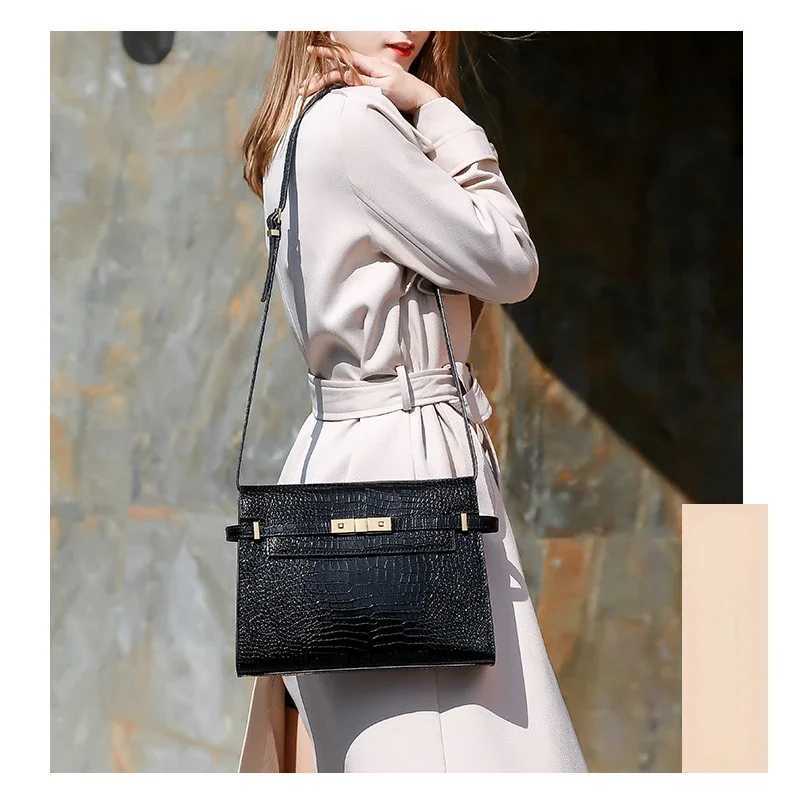 Luxury designer handbag fashionable underwear bag high-quality genuine leather horizontal shoulder large capacity square bag Z250425