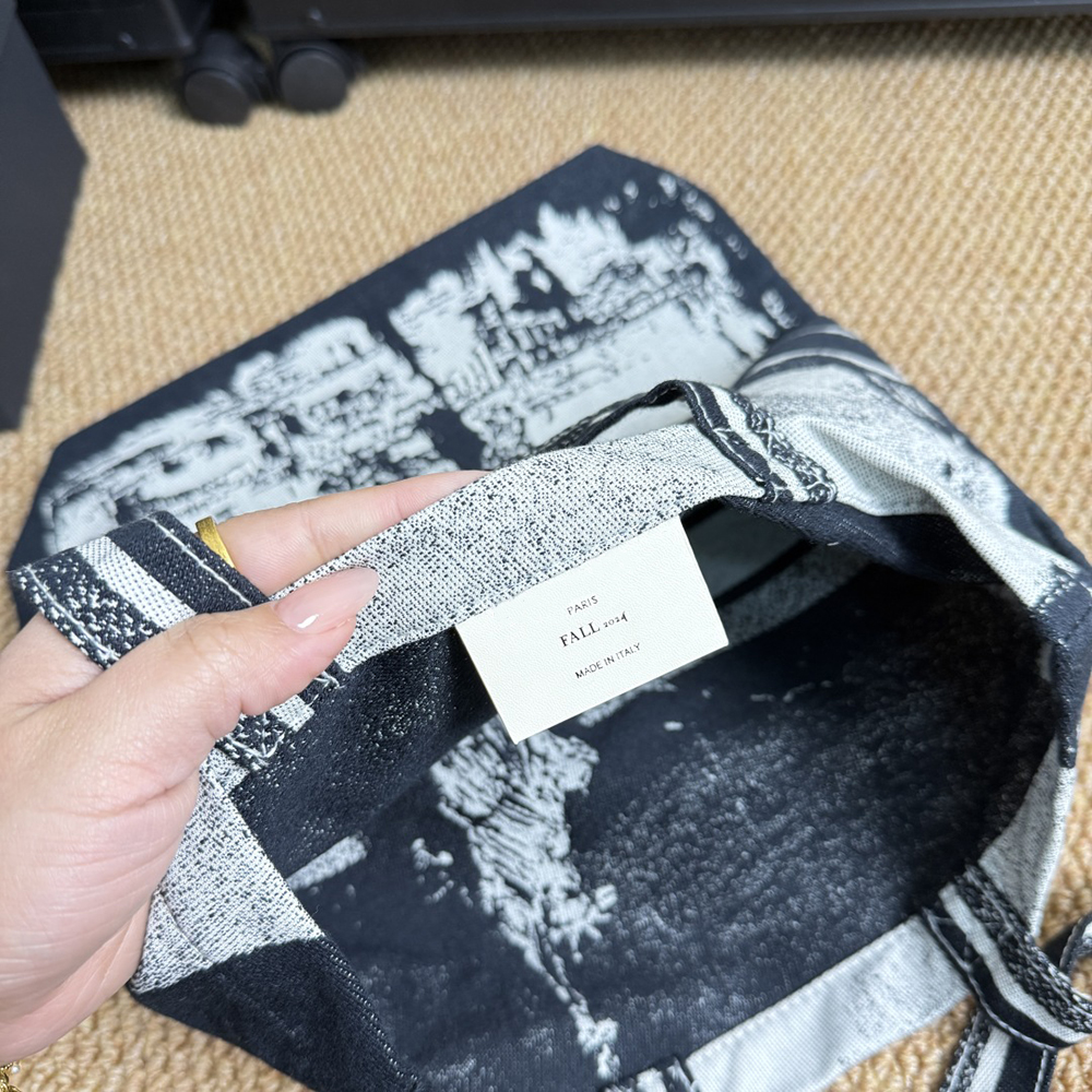 Designer storage bags tote canvas Shopping printed Letters Beach Bag Casual Handbag for Travelling Shopping Gym Bag