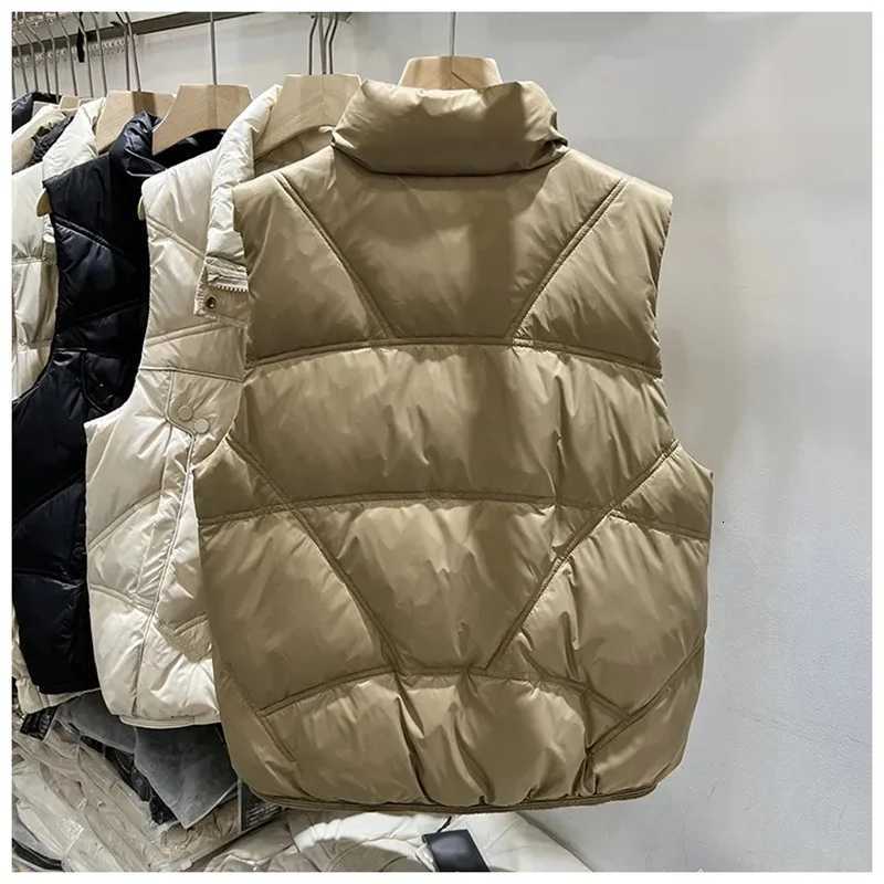 Winter Sleeveless Jacket Female Down Vest 2025 New Duck Down Puffer Waistcoat Ultra Light Winderproof Outwear Women GiletT251128