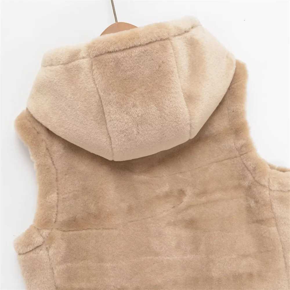 Autumn and winter new womens casual pocket hooded sleeveless rope buckle decoration fleece vest jacketT251128