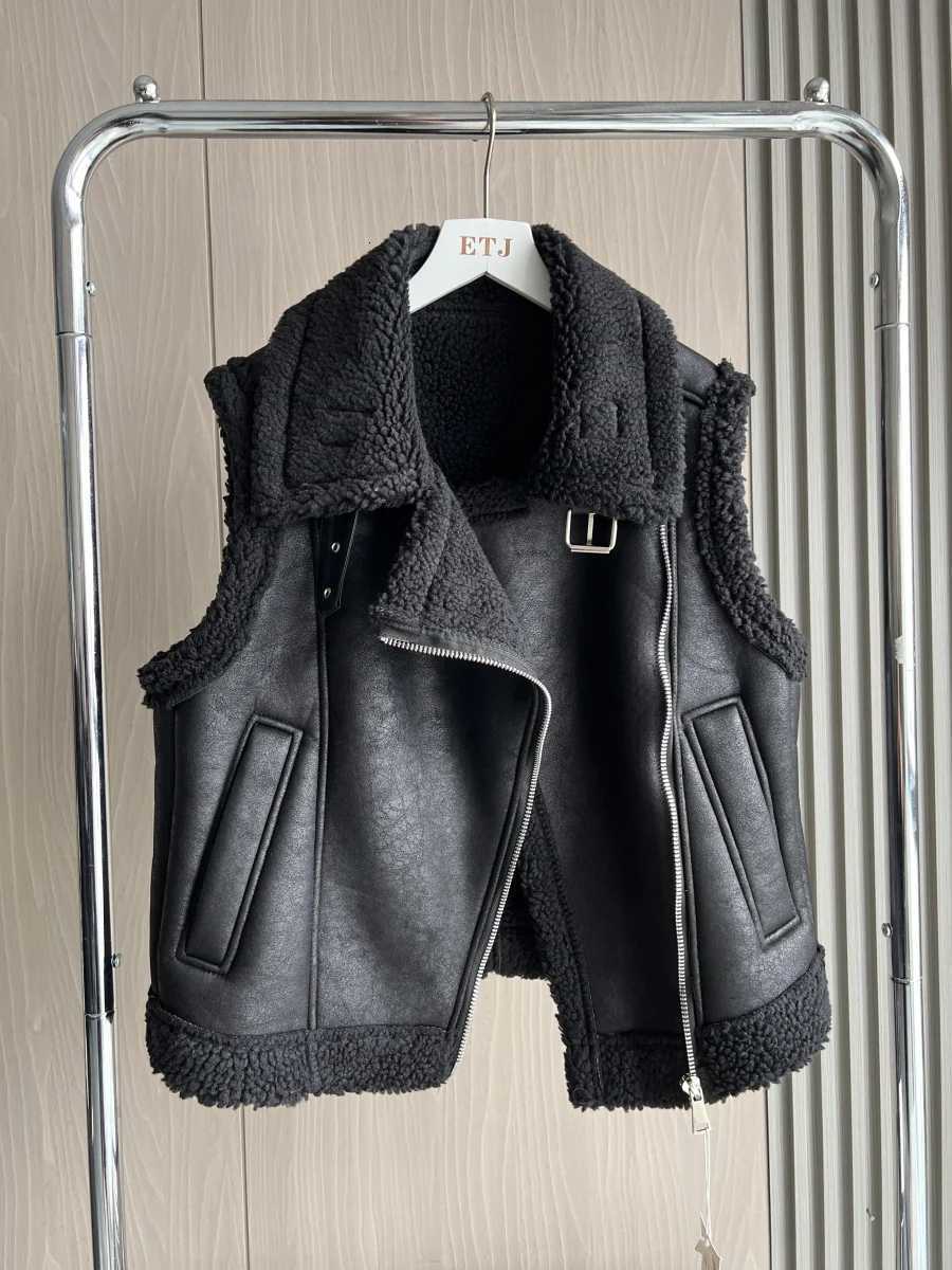 Womens Faux Fur Leather Jacket with Taffeta Lining - 2024 New Product Teddy Fur Collar Warm Leather Jacket for WomenT251128