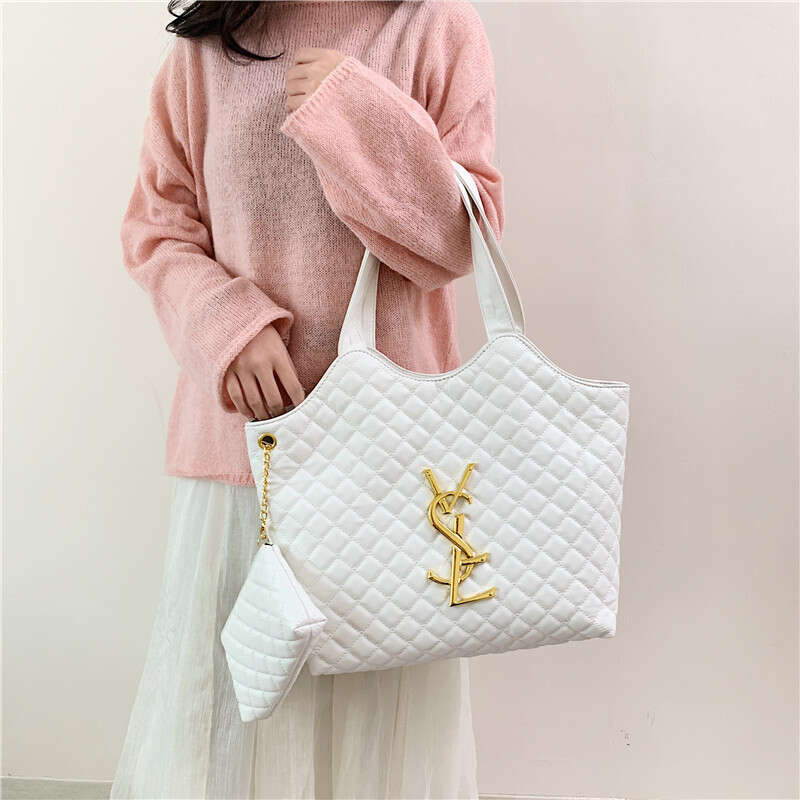Women's 2024 New Korean Edition Niche Design Fashion Versatile Commuter Large Capacity Single Shoulder Handheld Tote Bag
