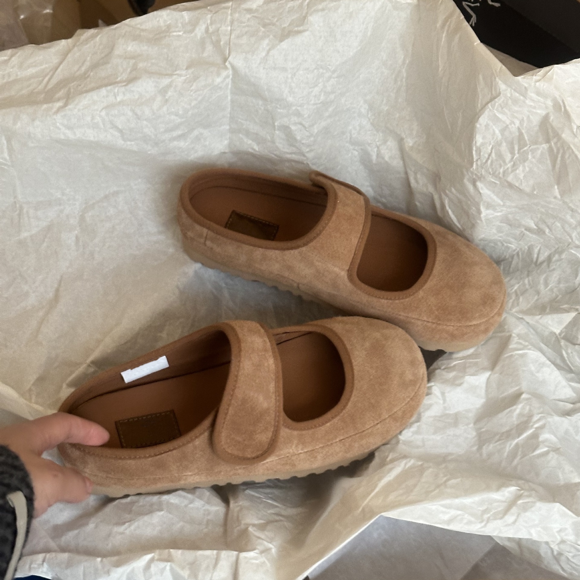 2025 Flat shoes Mary Jane shoes French-style girl's shallow-mouth doll shoes lazy snow boots fluffy grandma shoes