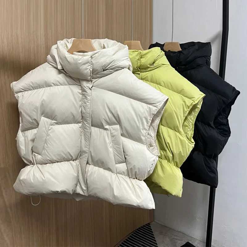 Down Jacket Autumn Loose Detachable Hat Hooded Puffer Jacket Women Sash Tie Up Casual Warm Thick Duck Down Coat Short WaistcoatT251128