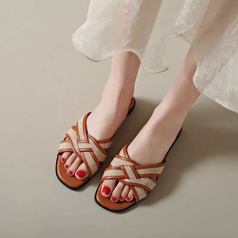 Fashion Slippers 20… - image