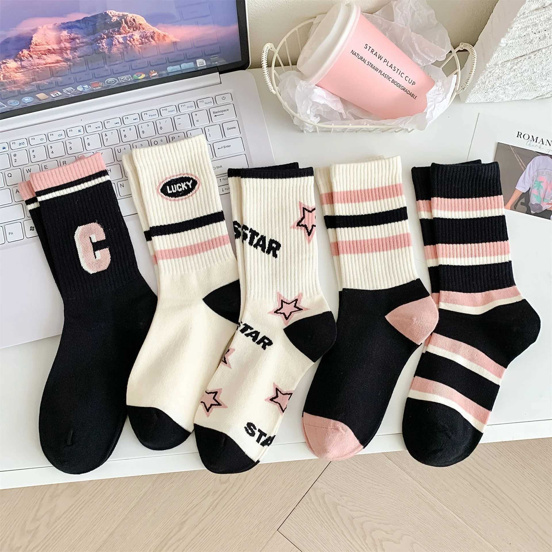 5 Pairs of Cozy Patchwork Crew Socks - Soft Breathable and Comfy Mid Tube Socks for Fall Winter - Hand Washable J251128