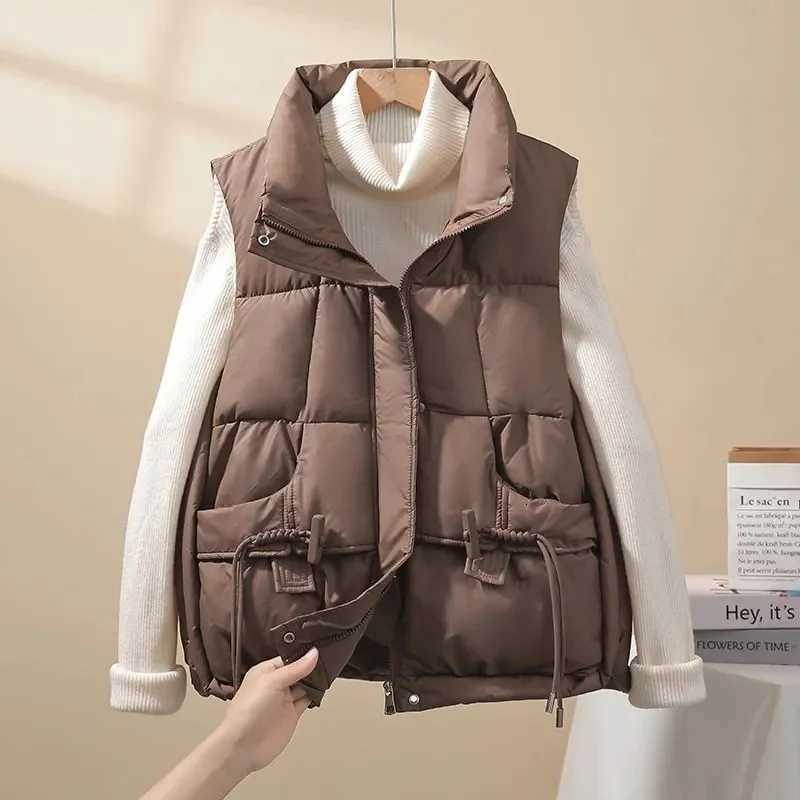 New Vest Jacket Female 2025 Autumn Winter Korean Warm Cotton Padded Sleeveless Coat Women Parkas Thicken Short Waistcoat OutcoatT251128