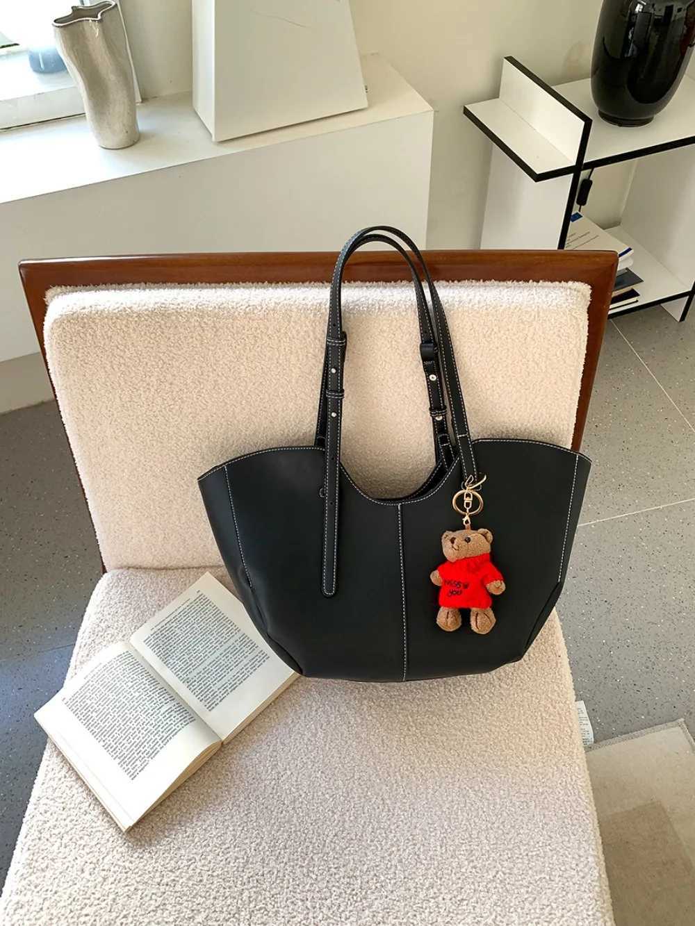 High quality multifunctional wing PU solid color large capacity daily commuting bag K251128