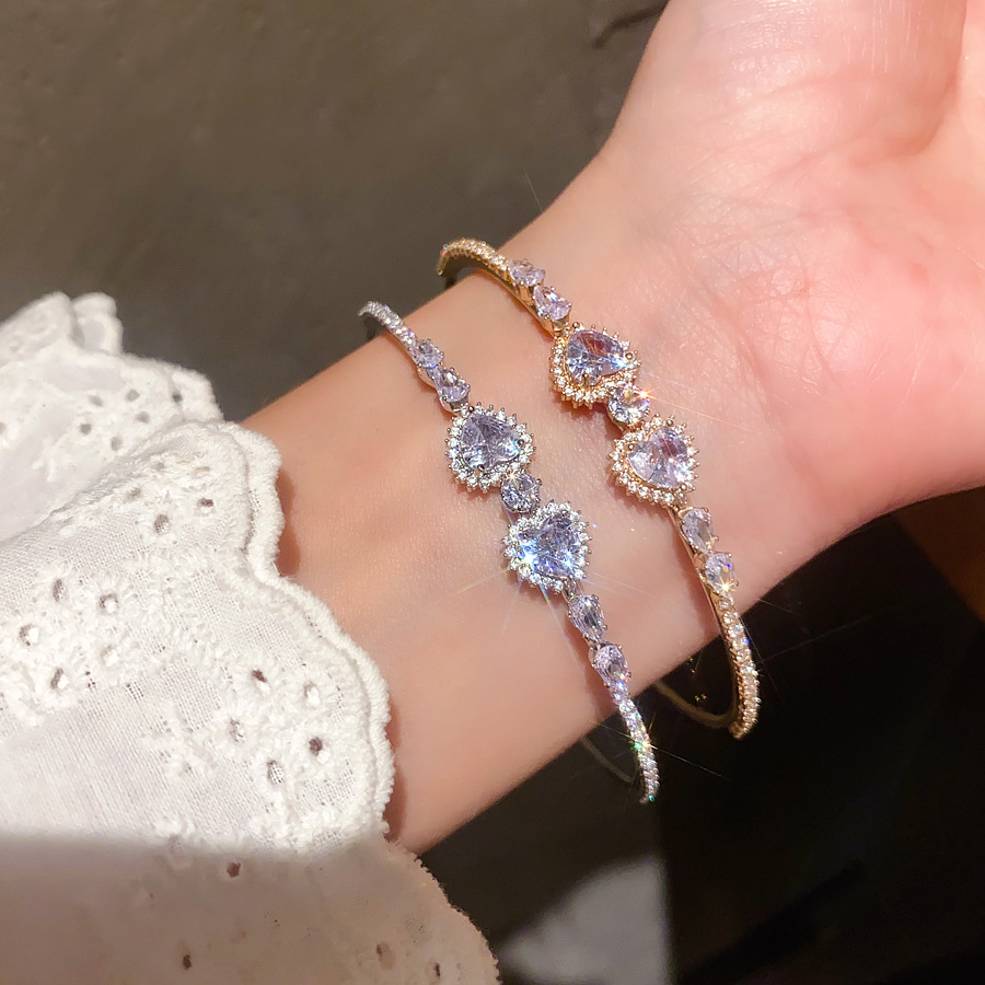 Super Shiny Zircon Heart Geometric Round Open Bracelet French Exquisite Versatile Bangle Light Luxury High-end Feel Women's Jewelry - view 3