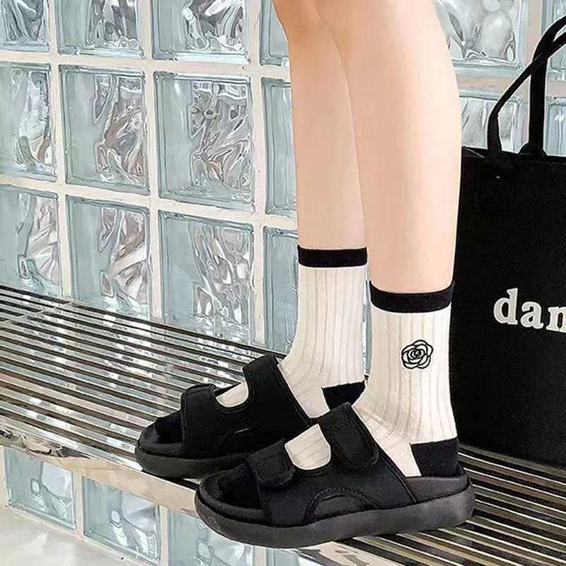 Autumn Women Socks Korean Style Lolita Camellia Sweet Socks Breathable Girls Students Cotton Middle Tube Socks J251128