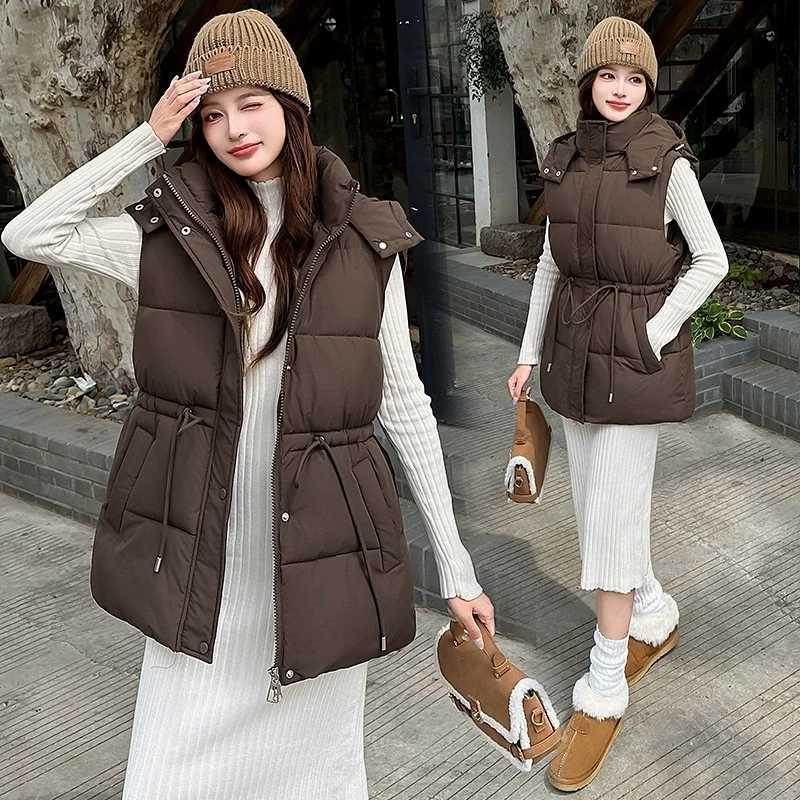 Winter Sleeveless Jacket Female Hooded Down Vest Coat 2025 New Duck Down Puffer Waistcoat Ultra Light Winderproof OutwearT251128
