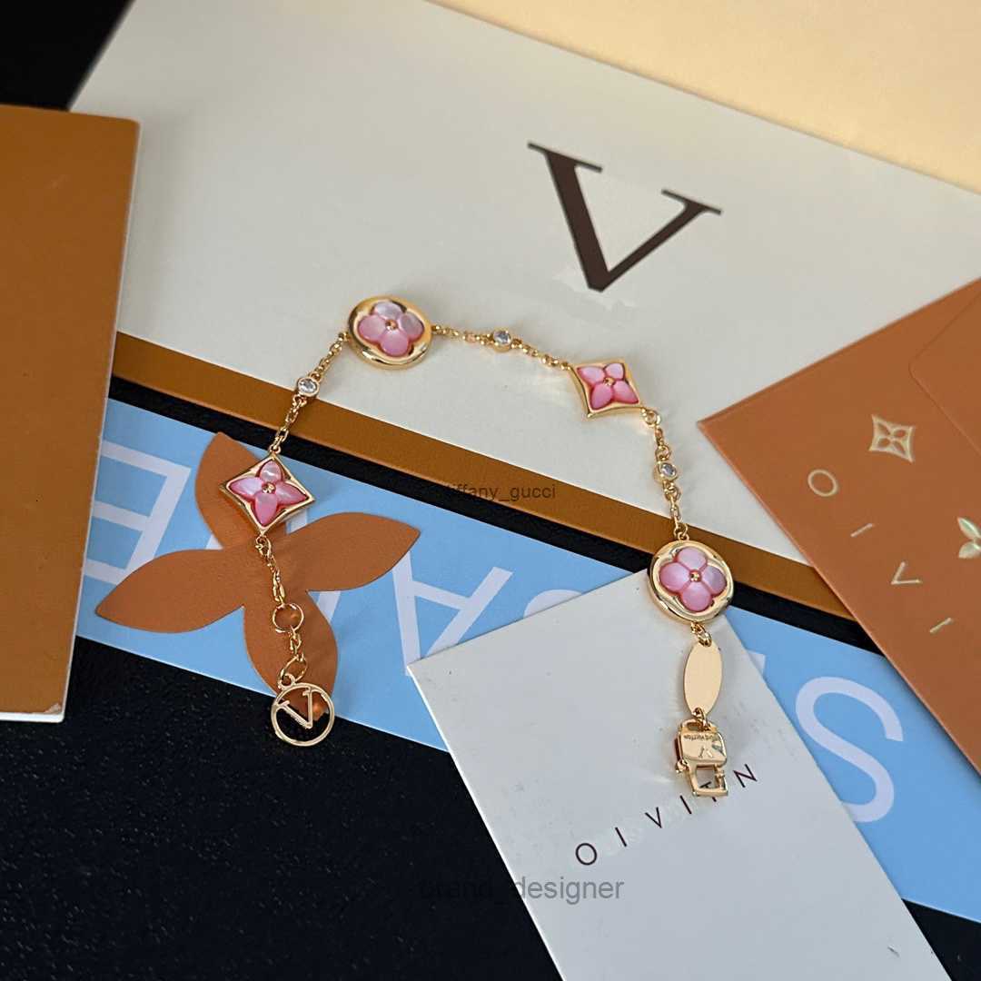 Gold Plated Brand Pink Jewelry Romantic Love Fashionable Charming Girl High Quality Bracelet With Box Wedding Gift