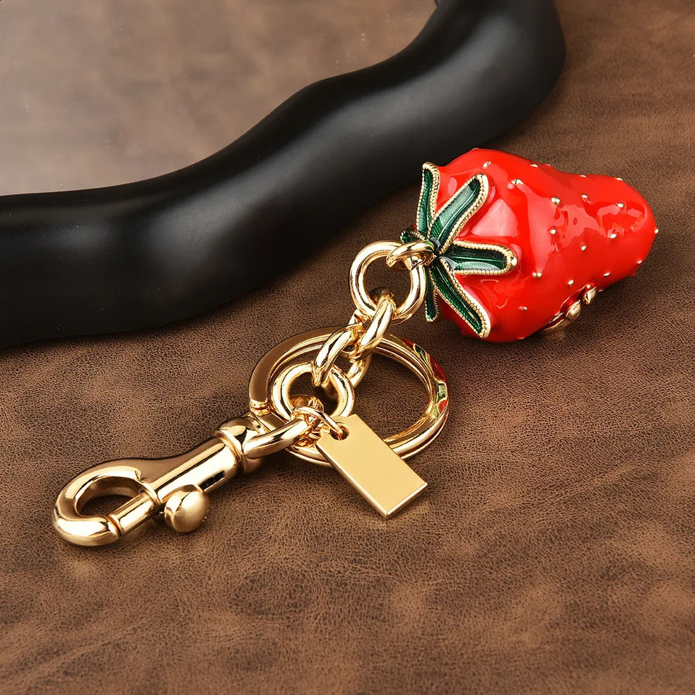 Delicious Fruit Red Strawberry Pendant Keychain Cute Strawberries Charms Keyring For Women Men Key Bag Ornament Accessories Gift 250428