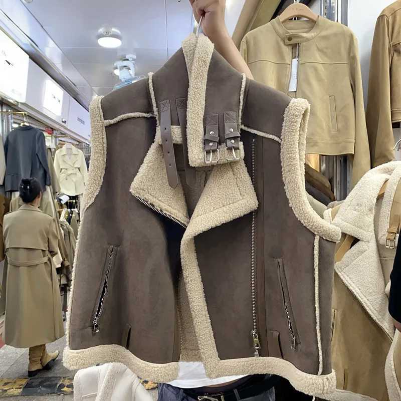 Elegant Women Thick Warm Zipper Vests Female Faux Leather Lambswool Patchwork Sleeveless Chic Casual Vest Outwear Autumn2025T251128