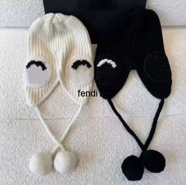 Beanie/Skull Caps Elegant black white knitted hat Beanie/Skull Caps C Winter Warm Hats Ear Muffs Outdoor asual hats Charm Woman Caps Stylish French Wool Blend Beanies