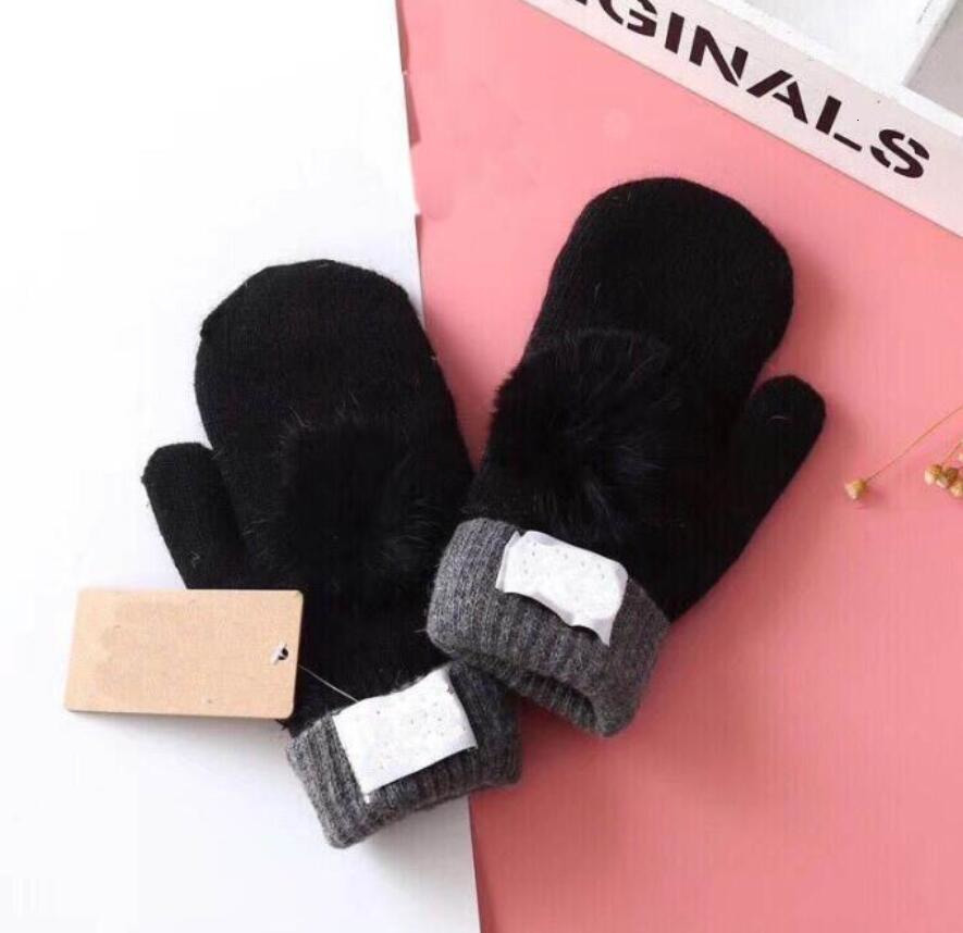 Five Fingers Gloves Five Fingers Gloves Leather Sheepskin Ladies Women Warm Plus Velvet Buttons Multi-color Fur Ball Outdoor sport warm Winters Glovess
