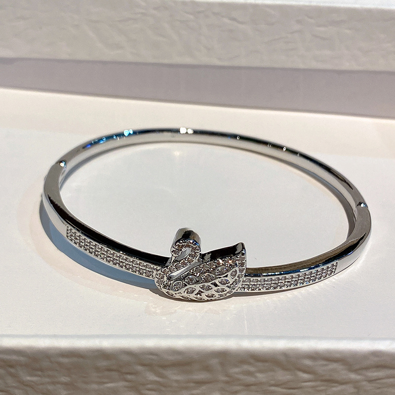 Fine 1 Jewellery Bracelet Jewellery Copper Gold Plated Swan with Cubic Zirconia Fashion Simple Versatile for Daily Wear and Special Occasion Gift High