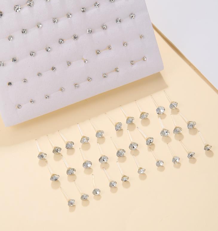 Ear studs and Nose Studs Ring 1.2mm Tiny Piercing Bone clear crystal nariz Piercing Body jewelry 50 pairs of large and small mixed color