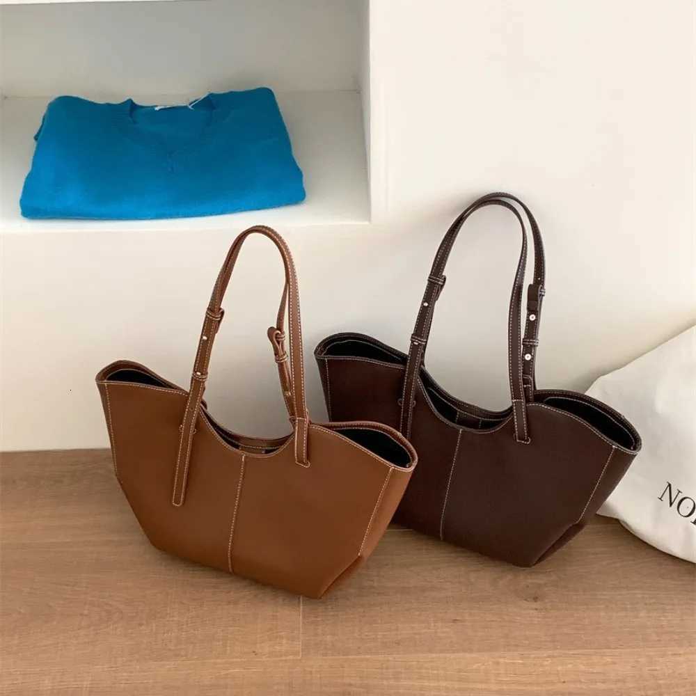 High quality multifunctional wing PU solid color large capacity daily commuting bag K251128