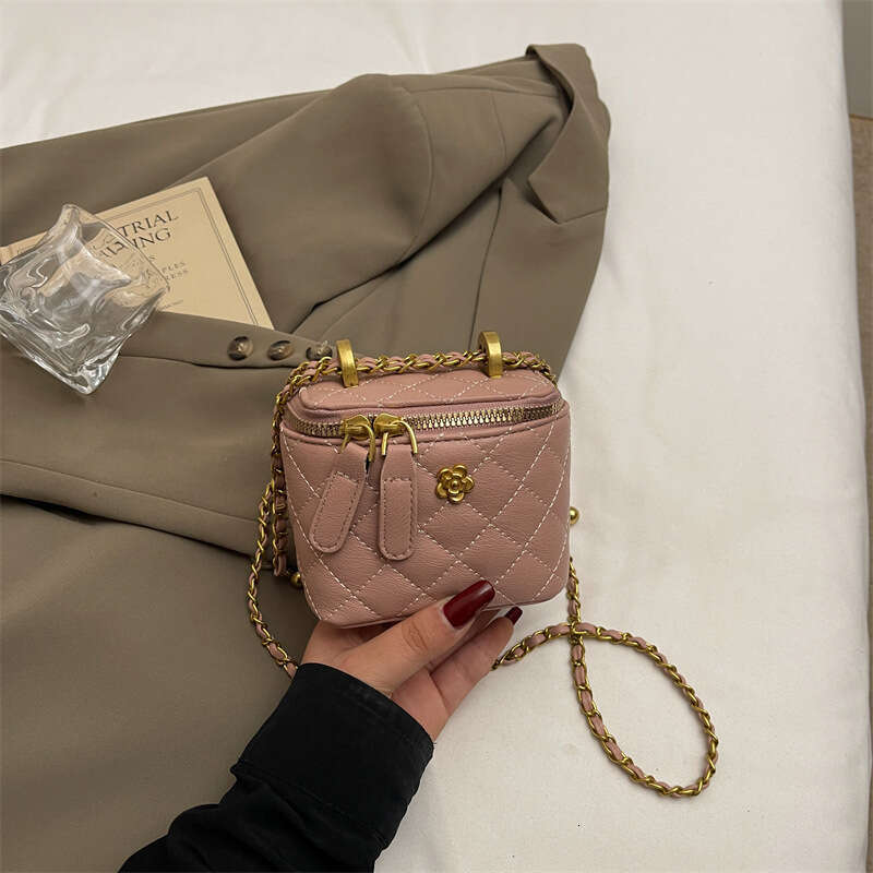 Shoulder bag Designer Handbag mini Luxury bags square diamond grid Fashion Retro Handheld Underarm High End Solid color hot selling travel festival bi