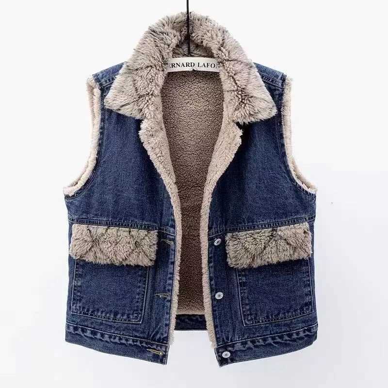 Deep Blue Lambhair Plush Thicken Denim Vest Women Autumn Winter Large Size Short Jeans Coat Sleeveless Jacket Warm Waistcoat 5XLT251128