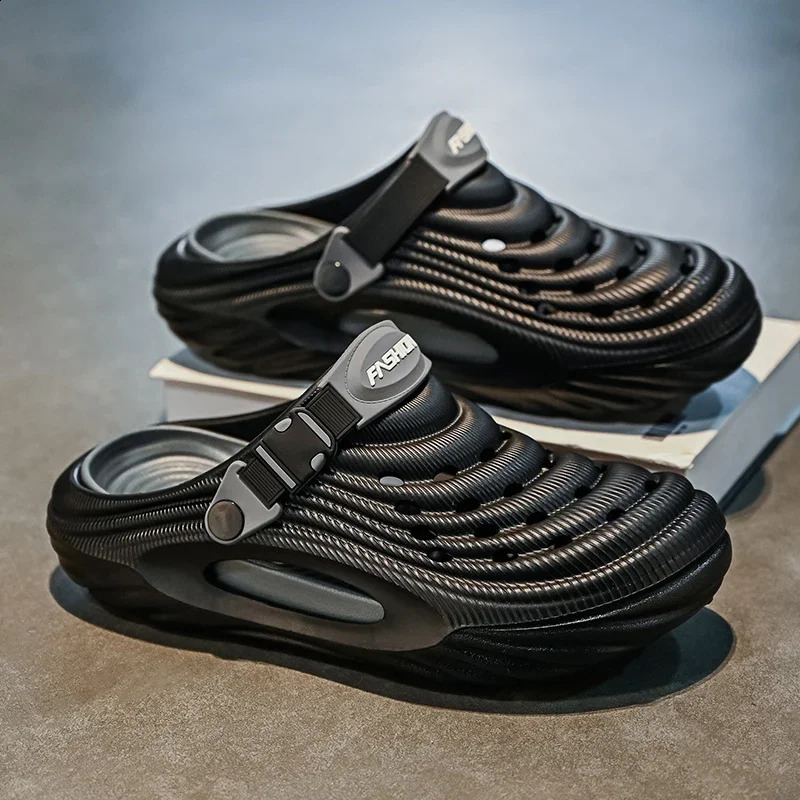 Outdoor Beach Shoes Summer Clogs EVA Garden Slide Hole Beach Shoes Platform Sandals Couple Indoor Soft Bathroom Slide 250425