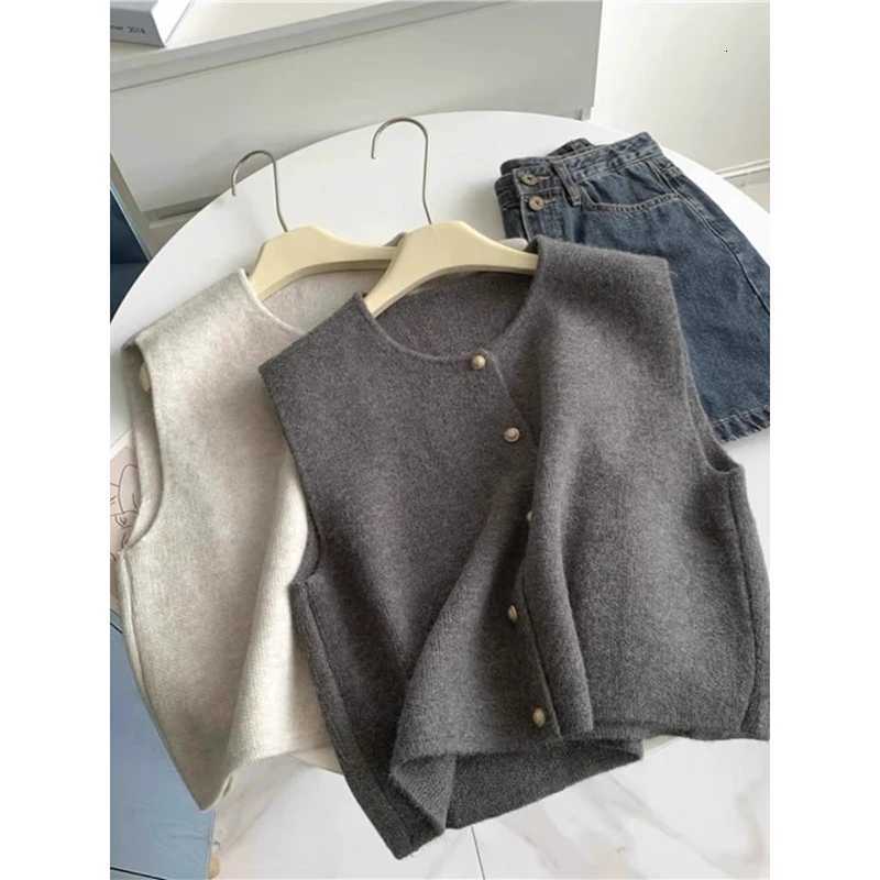 YIBASHU Autumn Women Cardigan Korean Elegant Knitted Sleeveless Female Casual Sweater Tanks Fashion Slim Ladies Casual TopsT251128