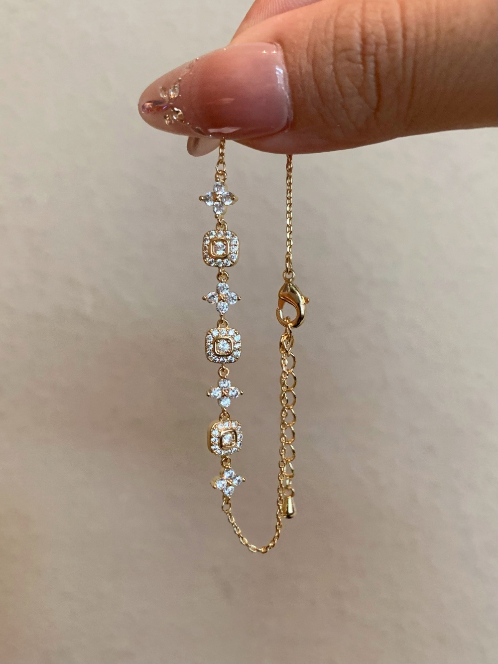 18K Real Gold Plated Zircon Square Flower Adjustable Exquisite and Beautiful Bracelet Light Luxury High-end Hand Accessories - view 8