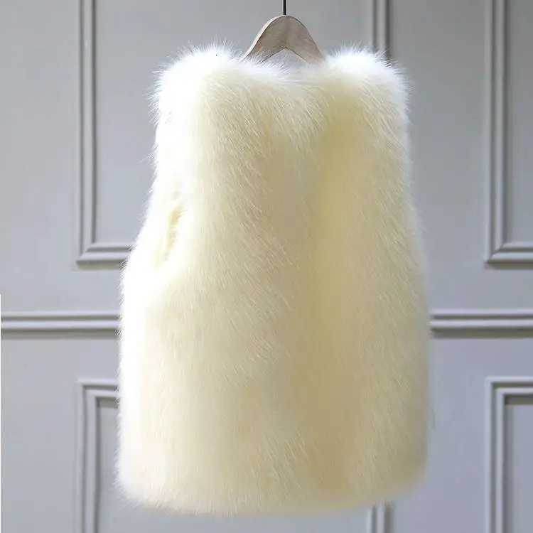 2025 Womens Thickened Warm Fox Fur Vest Spring Autumn Outerwear Cotton Lined Versatile Slimming Faux Fur Backless Tank TopT251128