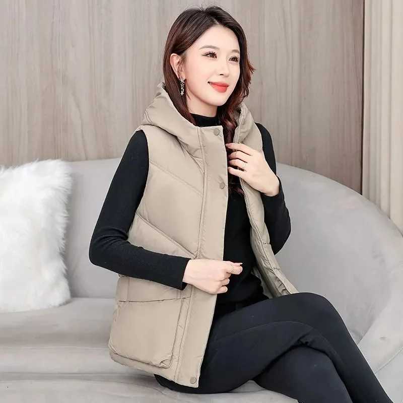 Down Cotton Vest Coat Women Parkas Autumn Winter 2025 New Hooded Warm Sleeveless Jacket Thicken Fashion Waistcoat Outcoat FemaleT251128