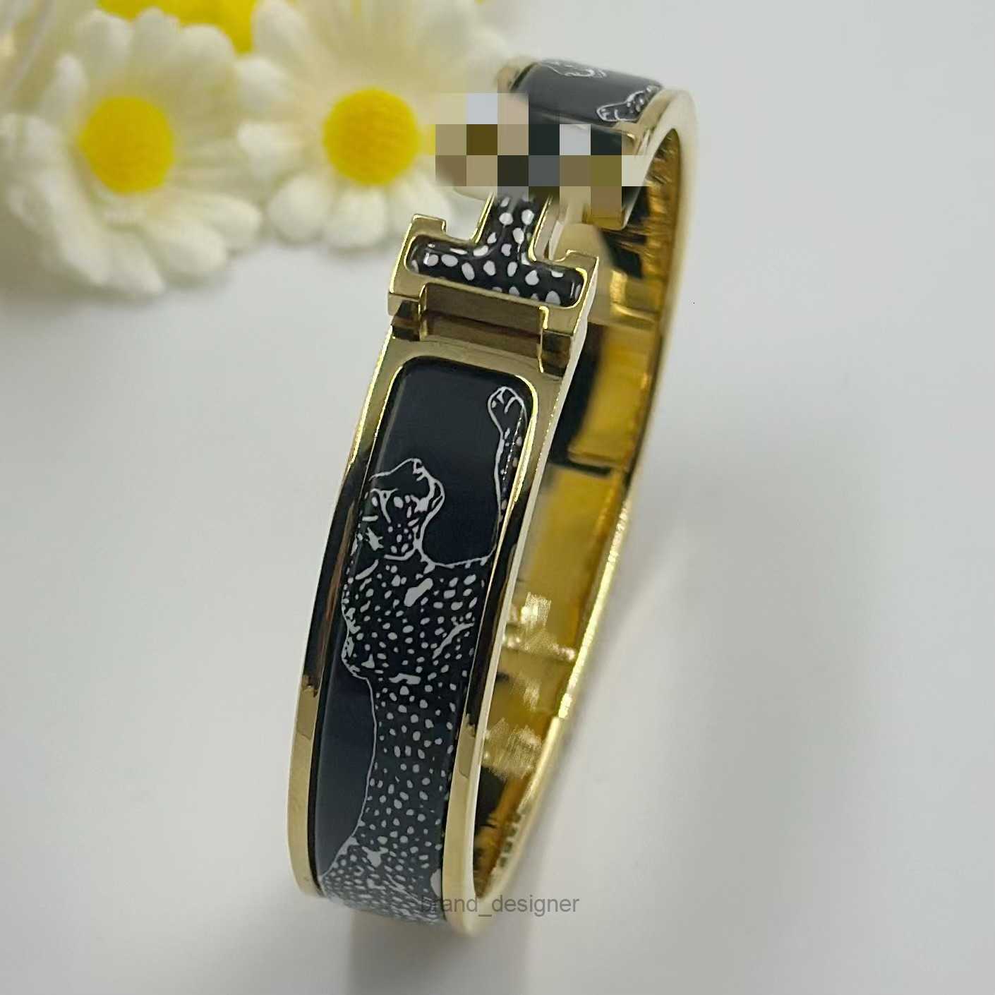 Bangle New Love Home Enamel Letter Fashion and Versatile Animal Pattern Bracelet Free shipping