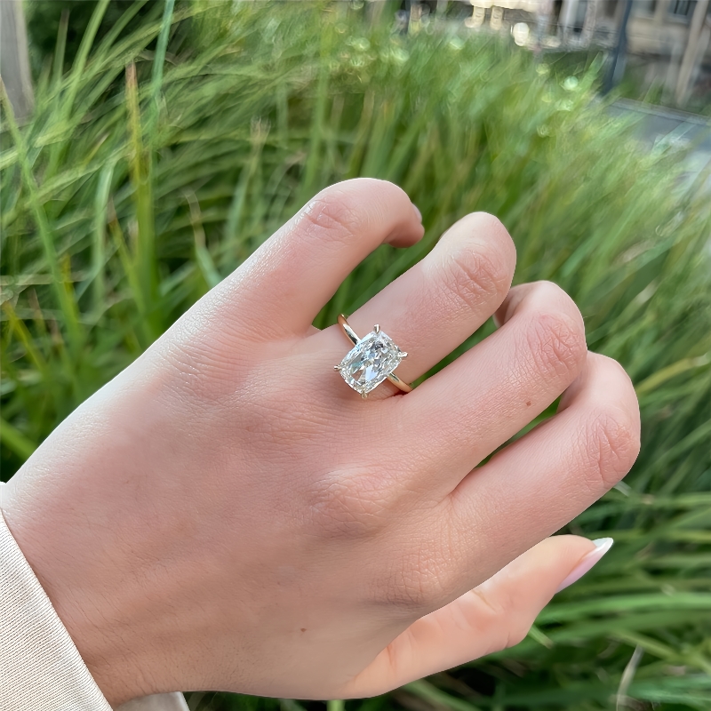Jewelry 18K Yellow Gold Elongated Cushion Cut 4.0 Carat Lab Grown Diamond Solitaire Womens Gold Ring IGI Certificate Gold Ring For Women