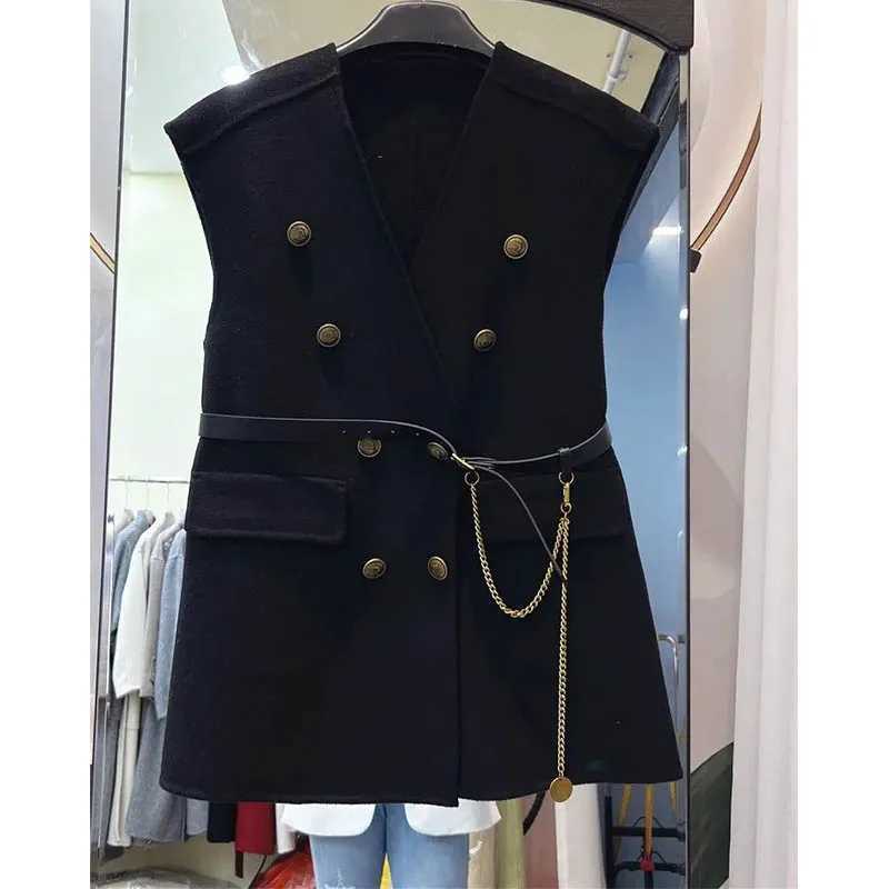 New Woolen Vest Autumn And Winter Womens Long V-Neck Sleeveless Vest Belt Woolen Vest Comfortable V-Neck Soft Fashion CoatT251128