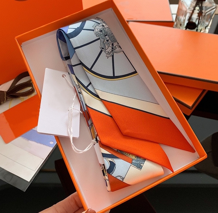 Classic Designer Silk Scarf Womens Headband Fashion Bag Scarfs Designer Scarf For Women Hair Thin Scarves Neck Tie 105*6cm With Box