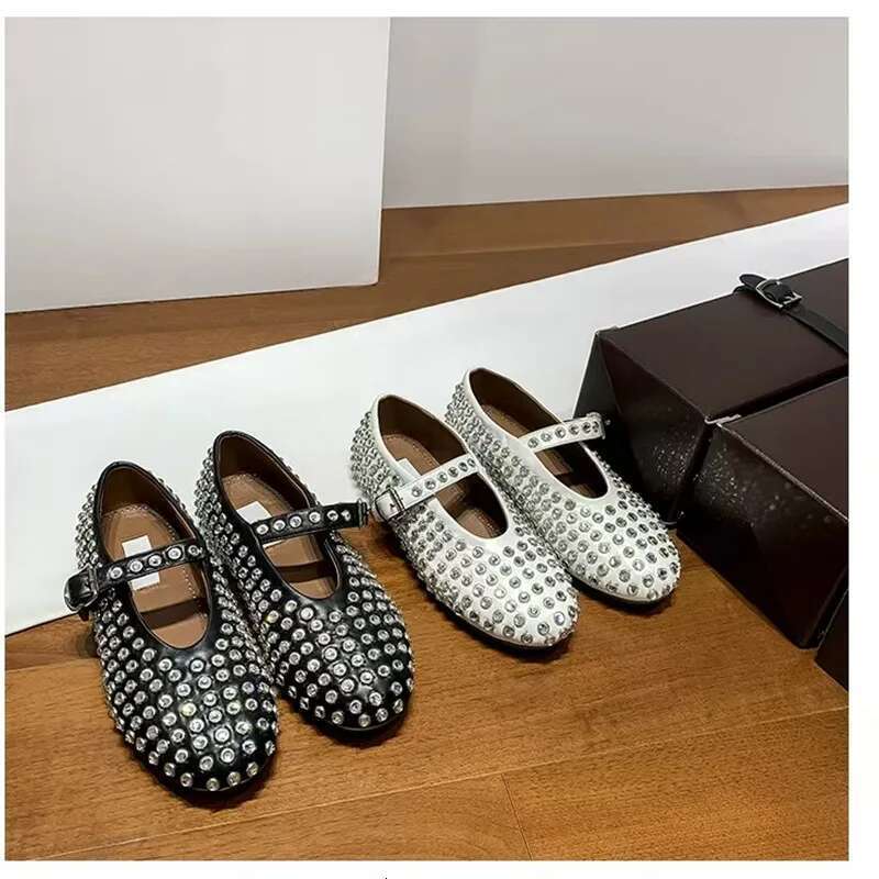 Round Headed Mesh Flat Bottomed Ballet shoes With A Button, Women's Rhinestone Rivets, Hollowed Out Mary Jane Single Shoe