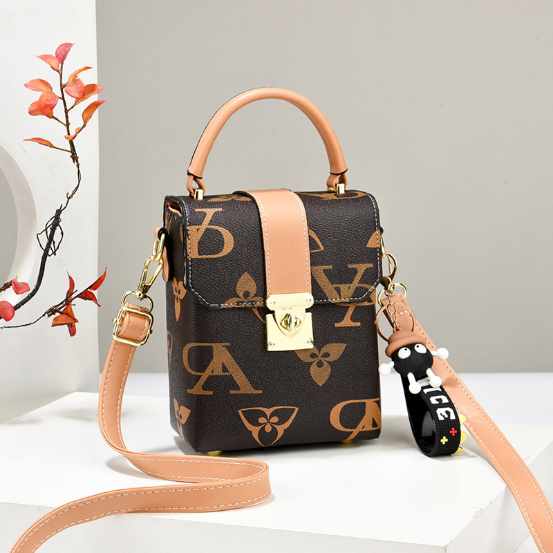 Free Shipping 2025 Summer Fashion Printed Mini Square Women New Letter Pattern Versatile Minimalist Multi Color Shoulder Crossbody Bag