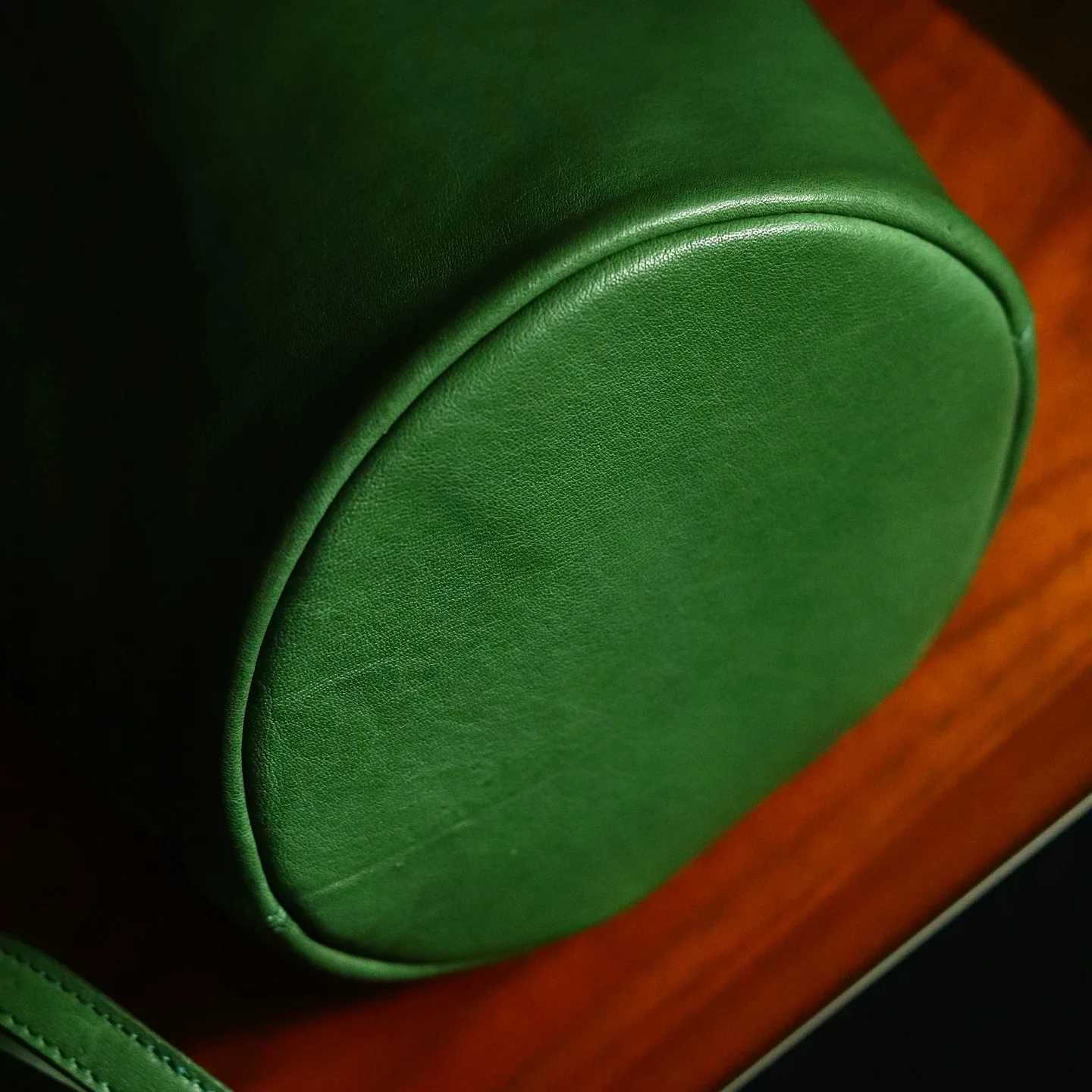 Designer Wens Green Handbag Solid Pu Leather Bucket Bags Large Capacity Fem Daily Shopping Cposite Pack Cmuting Crossbody Bag Y251127