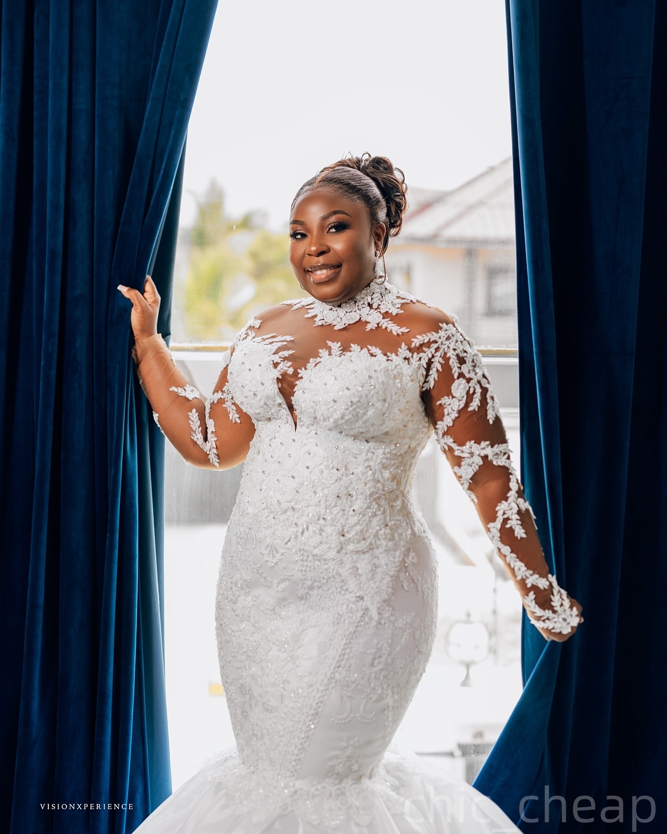 2025 Oversize Aso Ebi Plus Size White Wedding Dress Lace Beaded Full Sleeves Sheer Neck Satin Bridal Gowns Dresses ZJ055