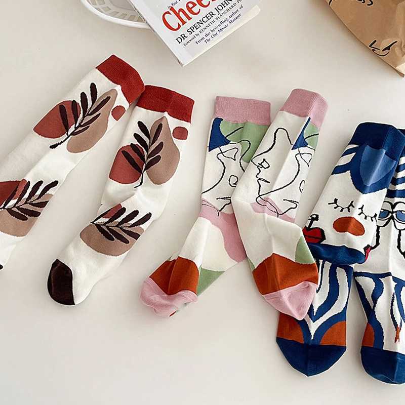 5 Pairs Graffiti Socks Winter Women Fashion Personality Tide Socks Ins Trend Couple Socks Letter Embroidery Cotton Socks Funny J251128