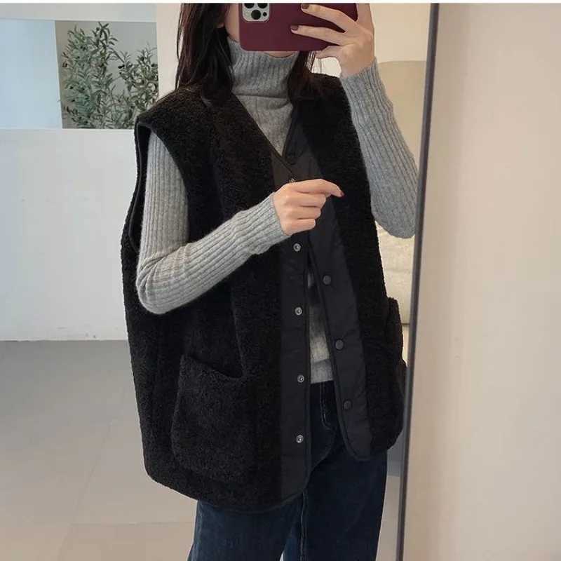 Lambswool Vests Spring Autumn Two Sides Wear Solid Loose All-match Soft Sleeveless Outerwear Stylish Casual Simple Korean StyleT251128