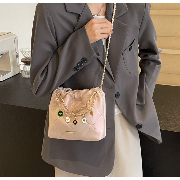 2025 Spring Summer Trendy Women's Quilted Embroidery Bucket Bag with Detachable Chain Strap - Free Shipping Fashion Shoulder Bag