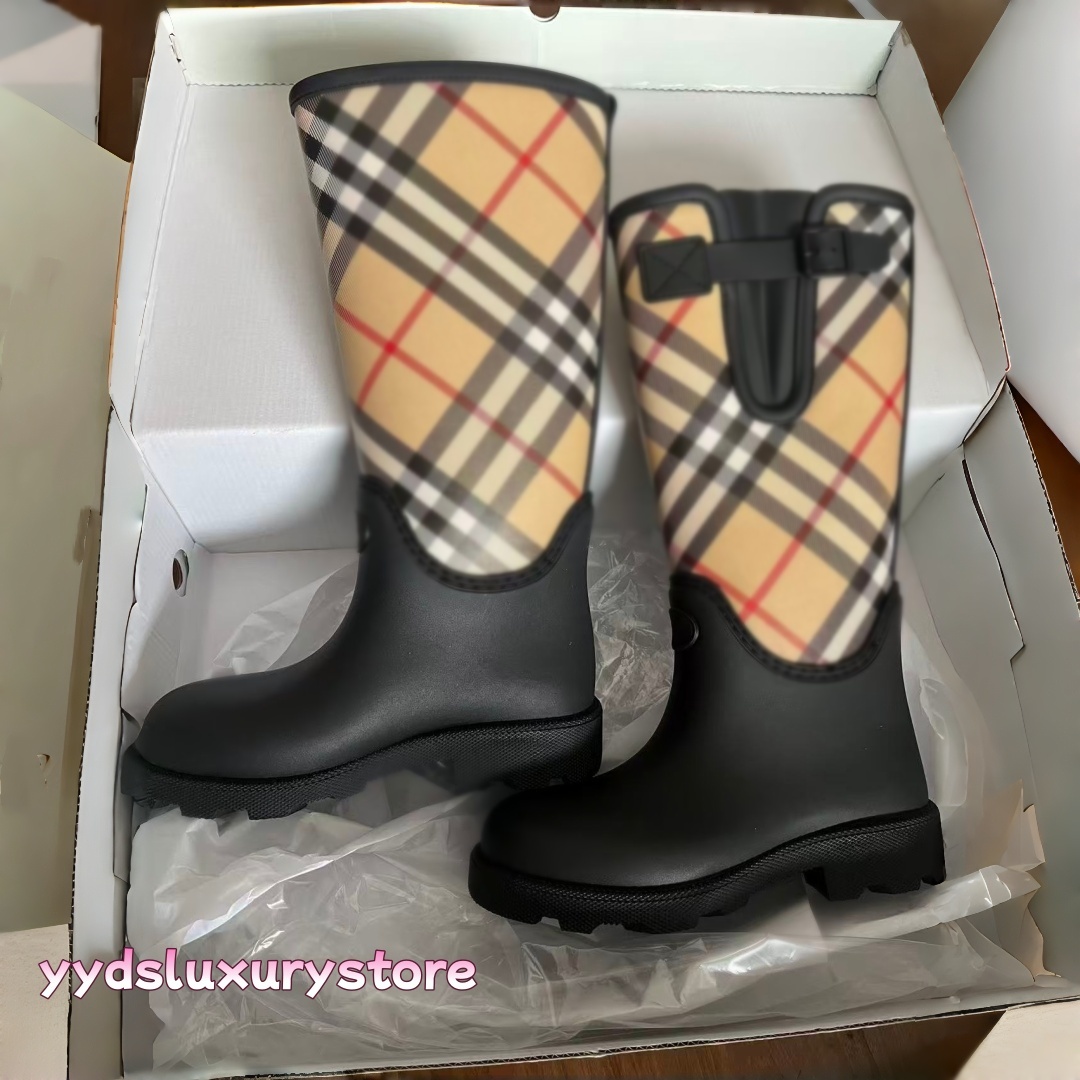 2026 designer rain boots quality luxury women's high boots autumn and winter new fashion ankle boots rubber wellies non-slip half boots