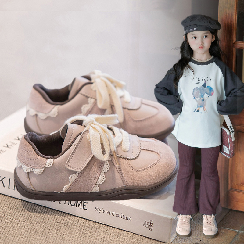 Designer Shoes, Gir… - image