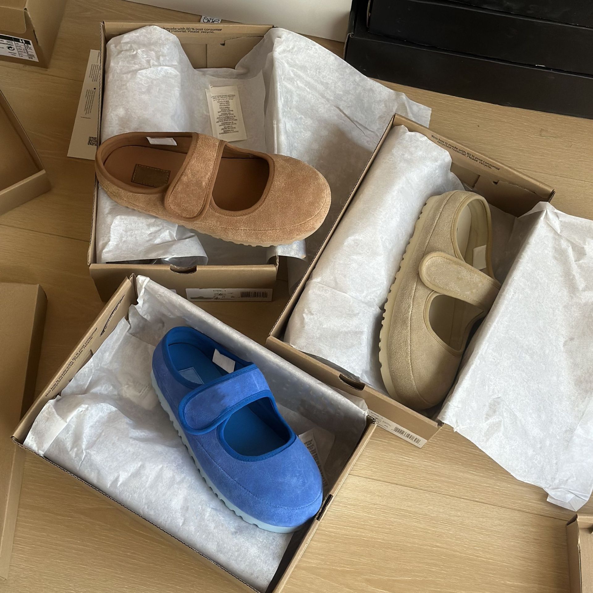 2025 Flat shoes Mary Jane shoes French-style girl's shallow-mouth doll shoes lazy snow boots fluffy grandma shoes