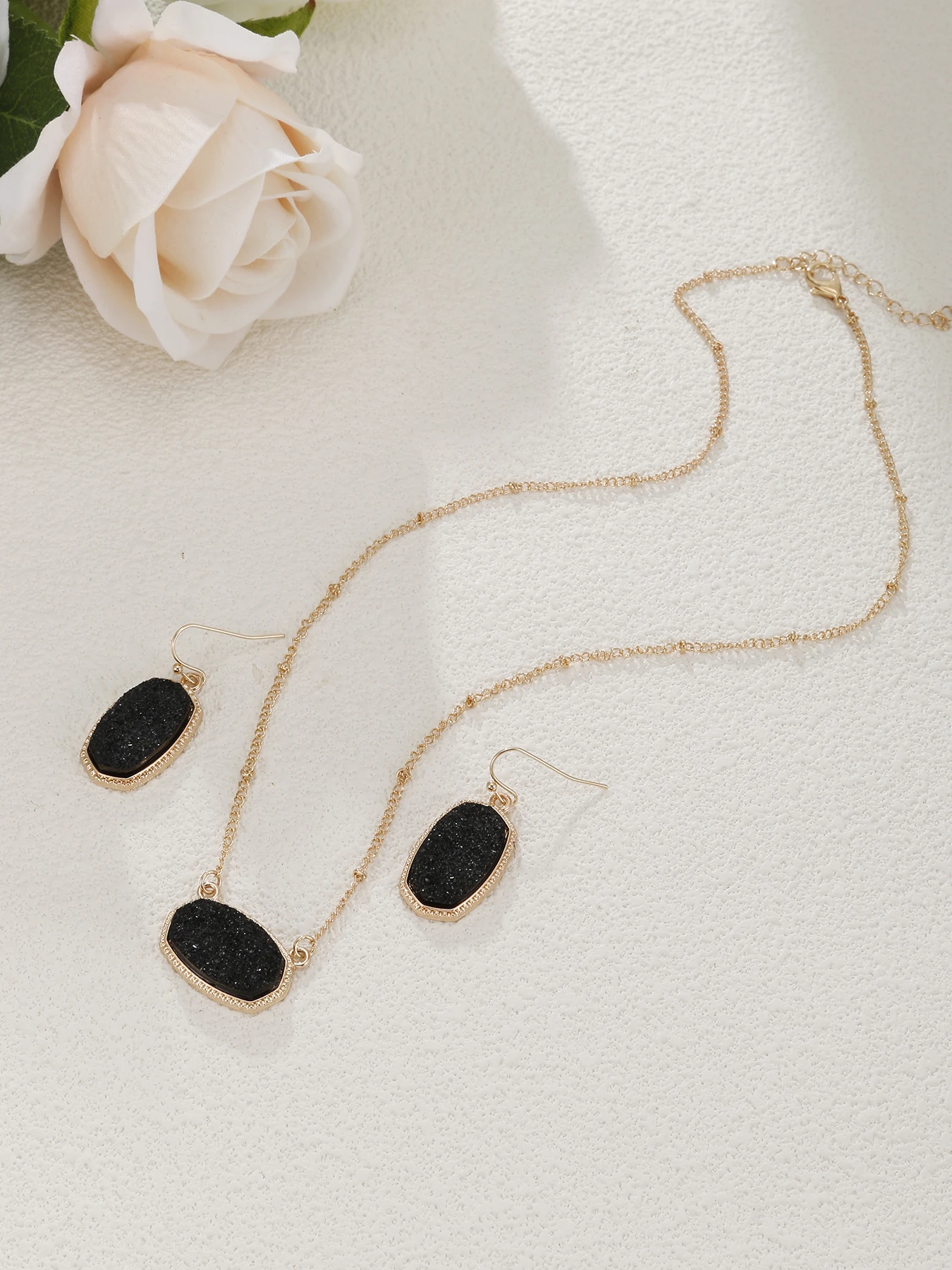 Women's Oval Crystal Pendant Necklace Earrings Set Best Gift for Mom