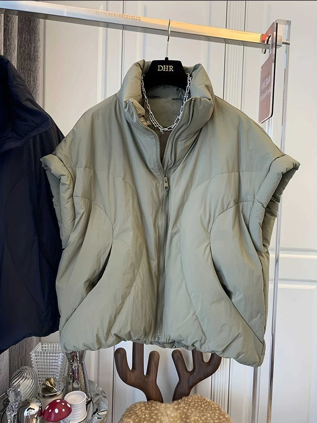 Vintage Sleeveless Coat - Durable Easy-Care Winter Vest for Chic Fall Formal Outfits Shop NowT251128